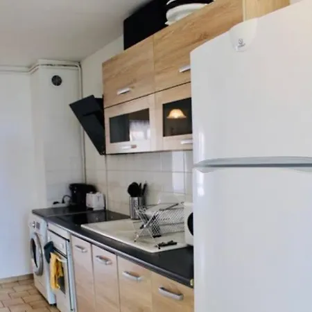 Apartment Privee Dans Colocation Avec Un Balcon *